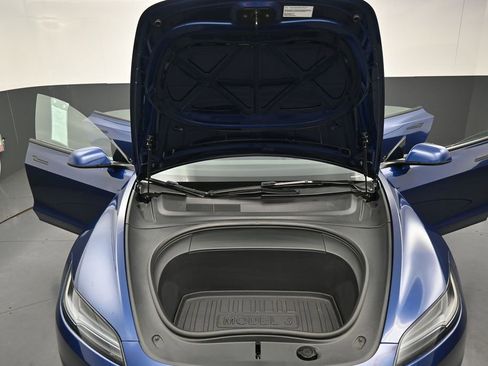 Used 2024 Tesla Model 3 Standard Range RWD image 35