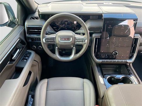 New 2026 GMC Yukon XL Elevation image 16