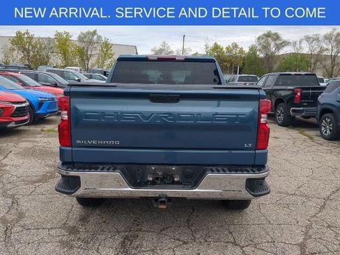 Used 2024 Chevrolet Silverado 1500 LT AWD/4WD image 7