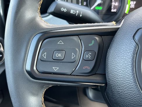 Used 2024 Jeep Wrangler Unlimited AWD/4WD image 20