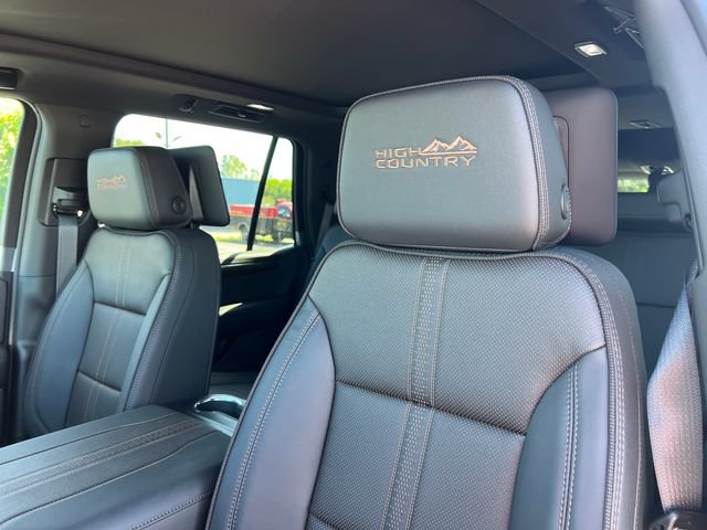 New 2026 Chevrolet Tahoe High Country AWD/4WD image 14