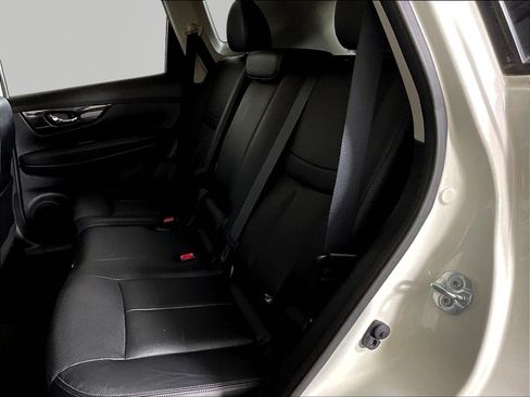 Used 2017 Nissan Rogue SL w/ SL Premium Package AWD/4WD image 22