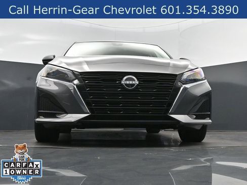 Used 2024 Nissan Altima 2.5 SV FWD image 46