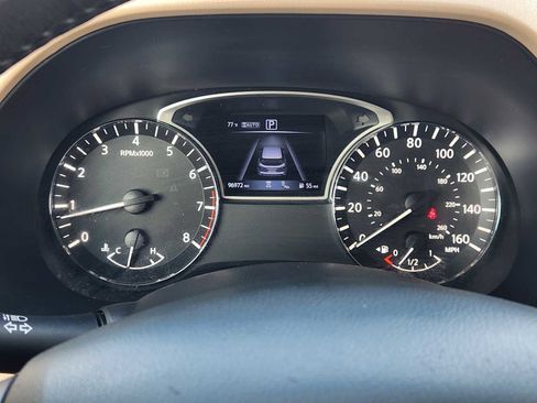 Used 2020 Nissan Pathfinder Platinum image 16