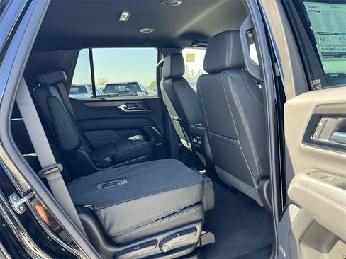 New 2026 GMC Yukon Denali image 31