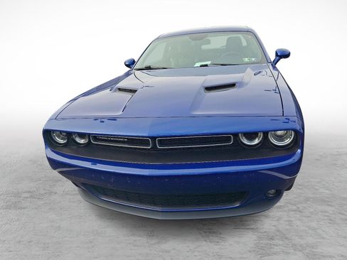Used 2018 Dodge Challenger GT image 2
