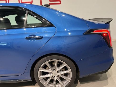 Used 2022 Cadillac CT4 V image 10