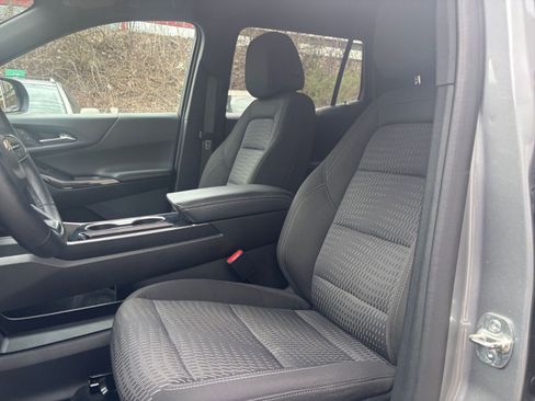Used 2025 Chevrolet Equinox LT FWD image 36