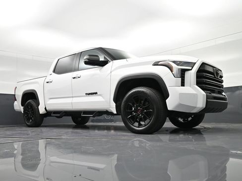 Used 2024 Toyota Tundra SR5 w/ SR5 Premium Package image 36