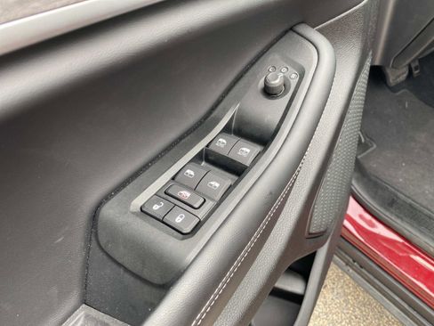 Used 2025 Jeep Grand Cherokee Limited w/ MOPAR Finishing Package RWD image 23