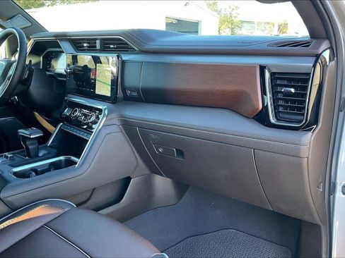 Used 2024 GMC Sierra 1500 Denali w/ Technology Package image 33