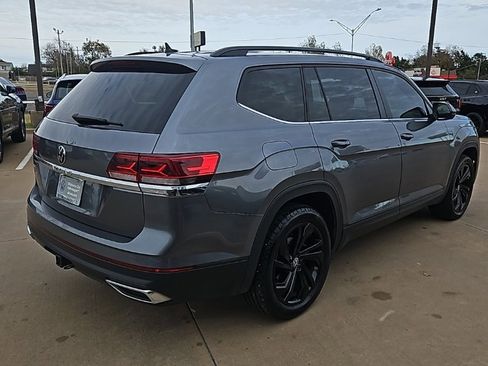 Used 2023 Volkswagen Atlas SE image 5