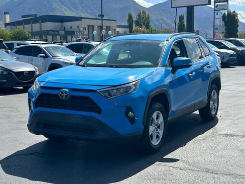 Used 2021 Toyota RAV4 XLE AWD/4WD image 9