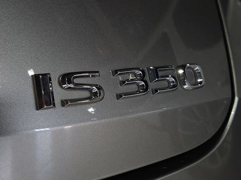 Used 2023 Lexus IS 350 F Sport RWD image 12
