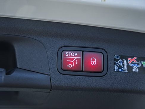 New 2026 Mercedes-Benz GLE 450 4MATIC image 11