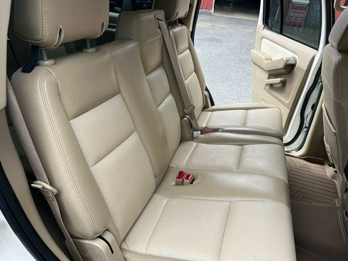Used 2007 Mercury Mountaineer Premier AWD/4WD image 32