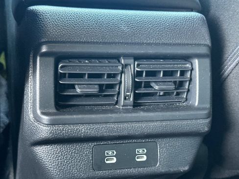 Used 2025 Honda Accord LX image 40