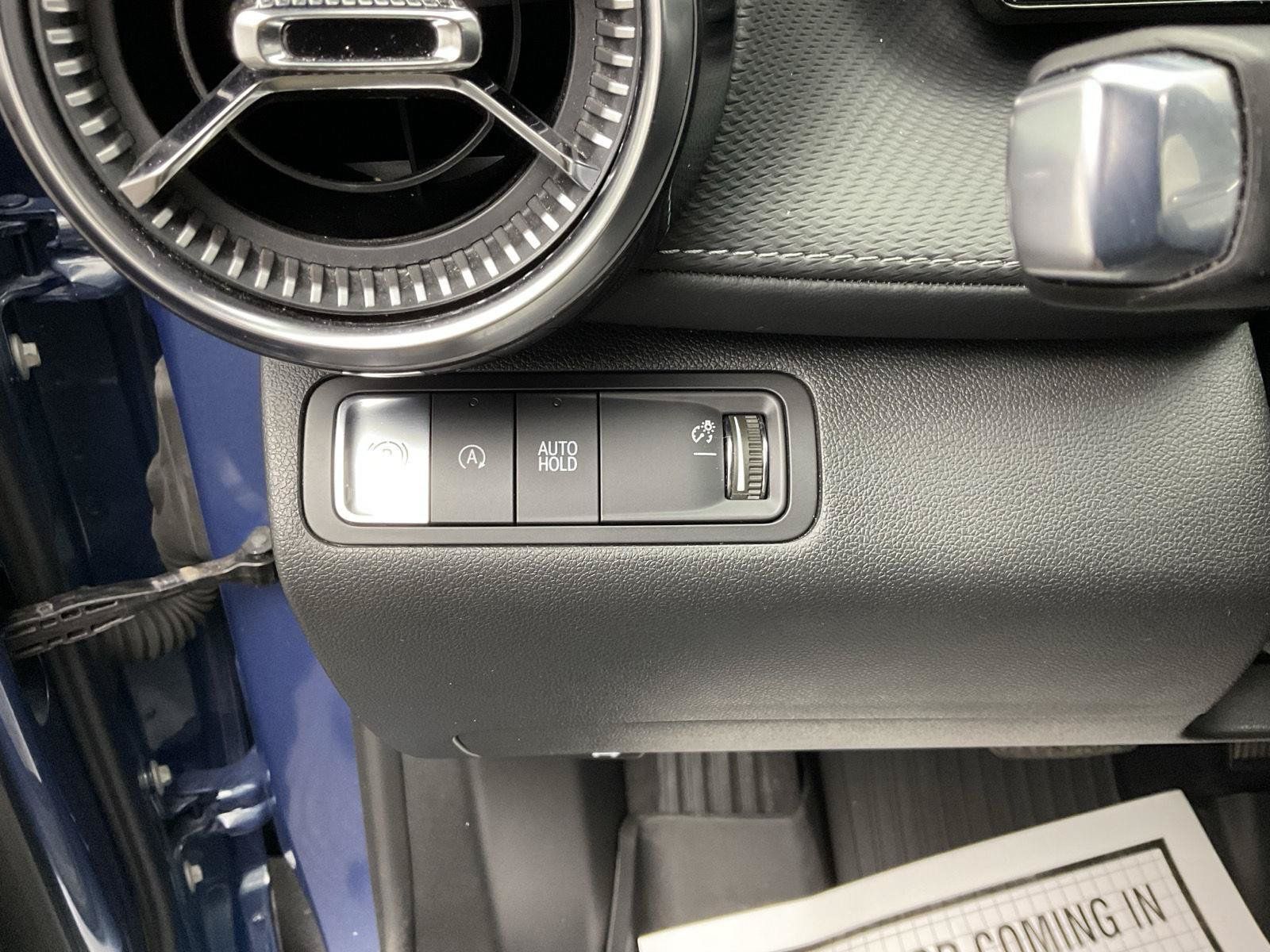 Certified 2025 Chevrolet Equinox LT w/ LPO, Floor Liner Package FWD image 13
