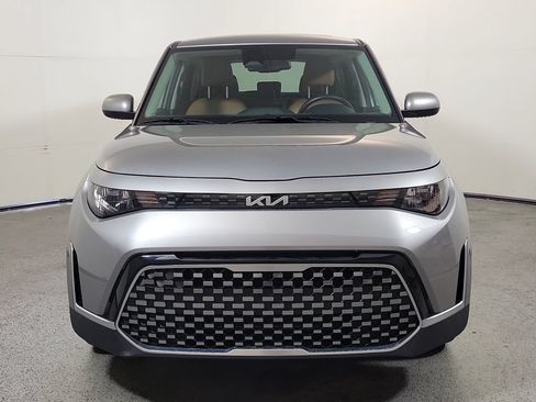 Used 2024 Kia Soul EX w/ Option Group 015 FWD image 2
