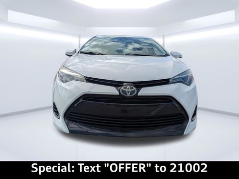 Used 2018 Toyota Corolla LE FWD image 10