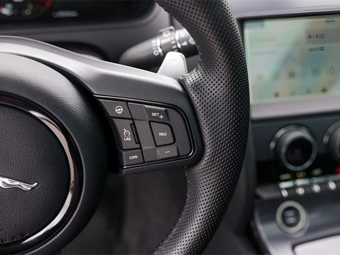 Used 2023 Jaguar F-TYPE R image 13