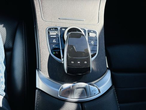 Used 2020 Mercedes-Benz C 300 Cabriolet image 27