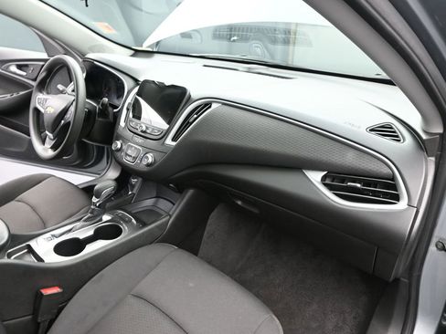 Used 2024 Chevrolet Malibu LS image 16