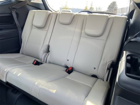 New 2026 Subaru Ascent Limited image 7