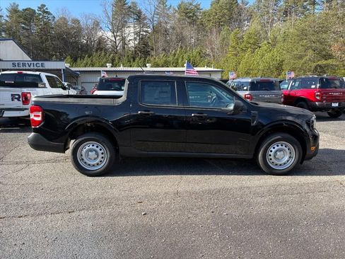 New 2025 Ford Maverick XL FWD image 3