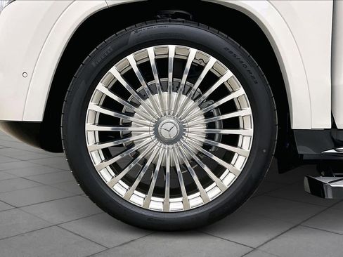 New 2026 Mercedes-Benz Maybach GLS 600 4MATIC image 11