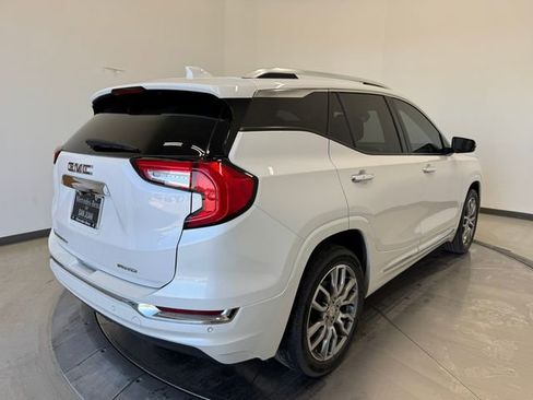 Used 2023 GMC Terrain Denali w/ Denali Premium Package image 31
