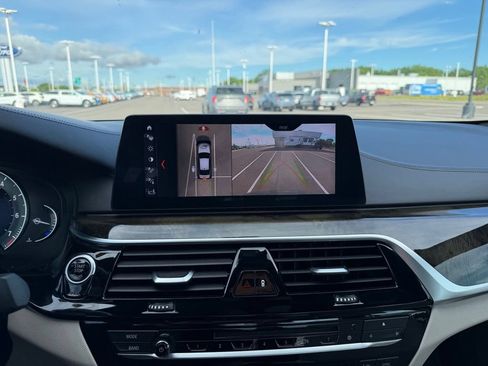 Used 2018 BMW M550i xDrive AWD/4WD image 12