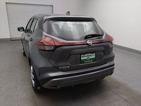 Used 2021 Nissan Kicks S FWD image 6
