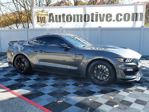 Used 2020 Ford Mustang Shelby GT350 w/ Technology Package image 3