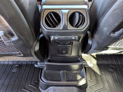 Used 2020 Jeep Wrangler Unlimited Rubicon image 17