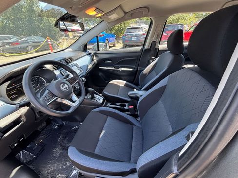 Used 2025 Nissan Versa SV FWD image 24