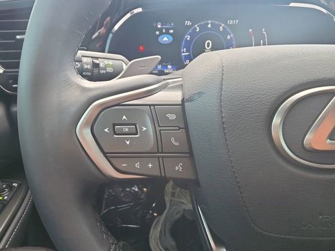 Used 2025 Lexus NX 250 FWD w/ Accessory Package (K3) image 18