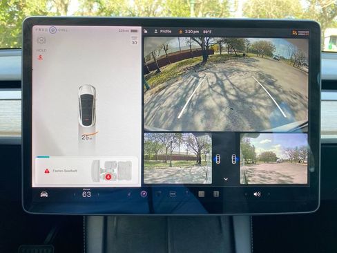 Used 2022 Tesla Model Y Long Range image 29