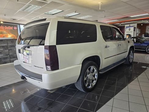 Used 2008 Cadillac Escalade ESV AWD image 5