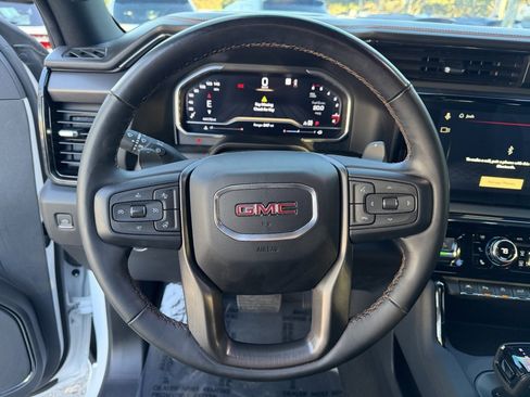 Used 2023 GMC Sierra 1500 AT4 w/ Technology Package image 18