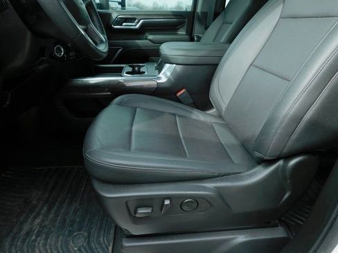 Used 2024 Chevrolet Silverado 2500 LTZ w/ LTZ Convenience Package image 10