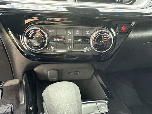 New 2025 Chevrolet Trax RS w/ Driver Confidence Package image 11