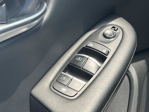 Used 2020 INFINITI QX50 Luxe w/ Navigation Package FWD image 24