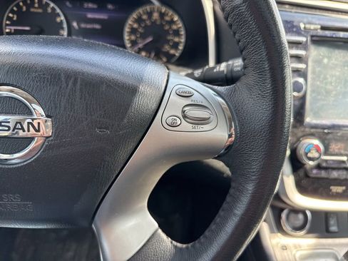 Used 2017 Nissan Murano SL image 12