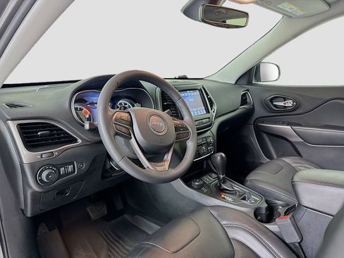 Used 2021 Jeep Cherokee Latitude Lux w/ Comfort/Convenience Group image 8