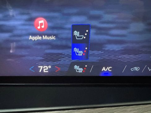 Certified 2025 Chevrolet Tahoe LT image 24