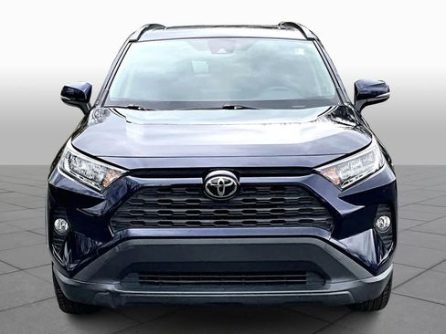 Used 2021 Toyota RAV4 XLE w/ Convenience Package image 4