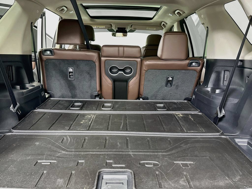 Certified 2025 Honda Pilot Elite image 16