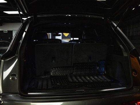 Used 2018 Audi Q7 3.0T Prestige image 7