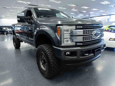 Used 2017 Ford F350 Platinum w/ Platinum Ultimate Package AWD/4WD image 3